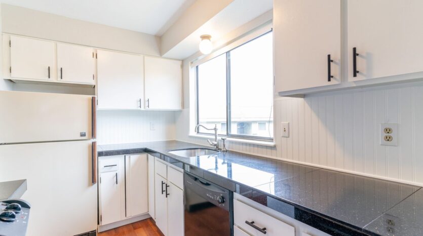 3329 NE 162nd Ave - Portland - Oregon - 3 bed, 2 bath rental property