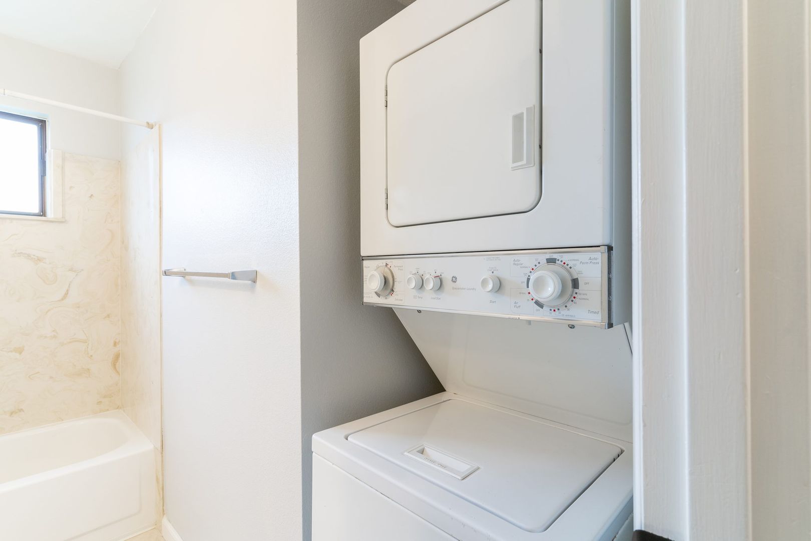 3329 NE 162nd Ave - Portland - Oregon - 3 bed, 2 bath rental property