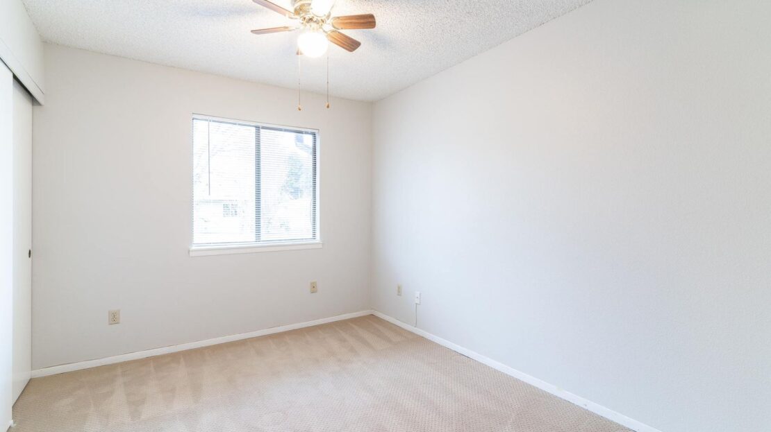 3329 NE 162nd Ave - Portland - Oregon - 3 bed, 2 bath rental property