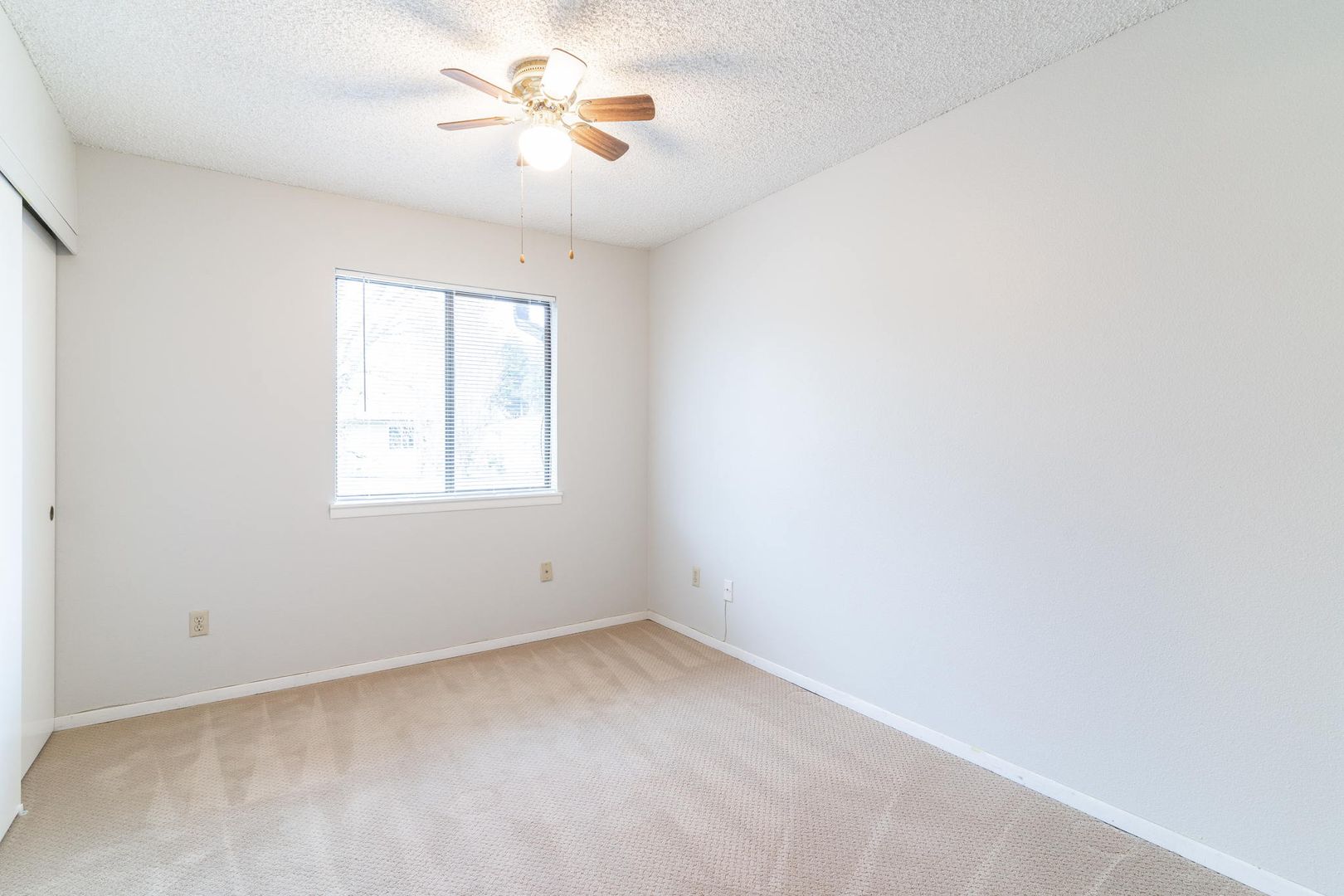 3329 NE 162nd Ave - Portland - Oregon - 3 bed, 2 bath rental property