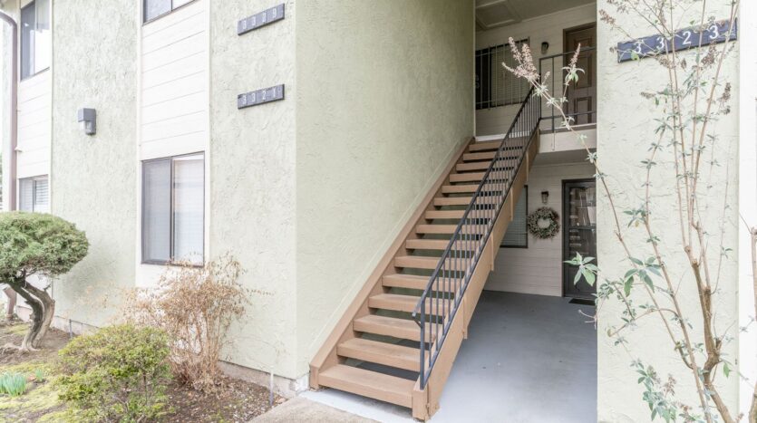 3329 NE 162nd Ave - Portland - Oregon - 3 bed, 2 bath rental property