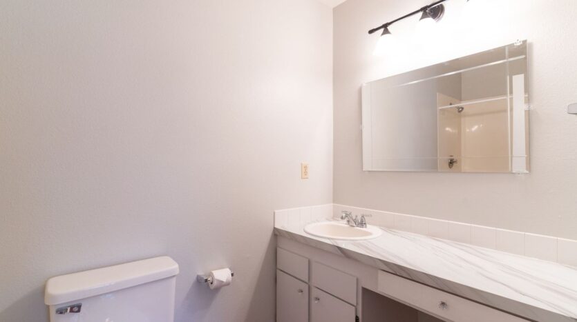 3329 NE 162nd Ave - Portland - Oregon - 3 bed, 2 bath rental property