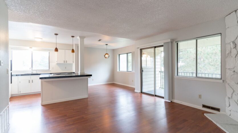 3329 NE 162nd Ave - Portland - Oregon - 3 bed, 2 bath rental property