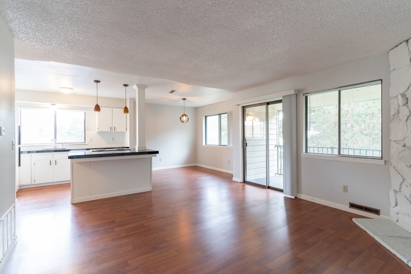 3329 NE 162nd Ave - Portland - Oregon - 3 bed, 2 bath rental property