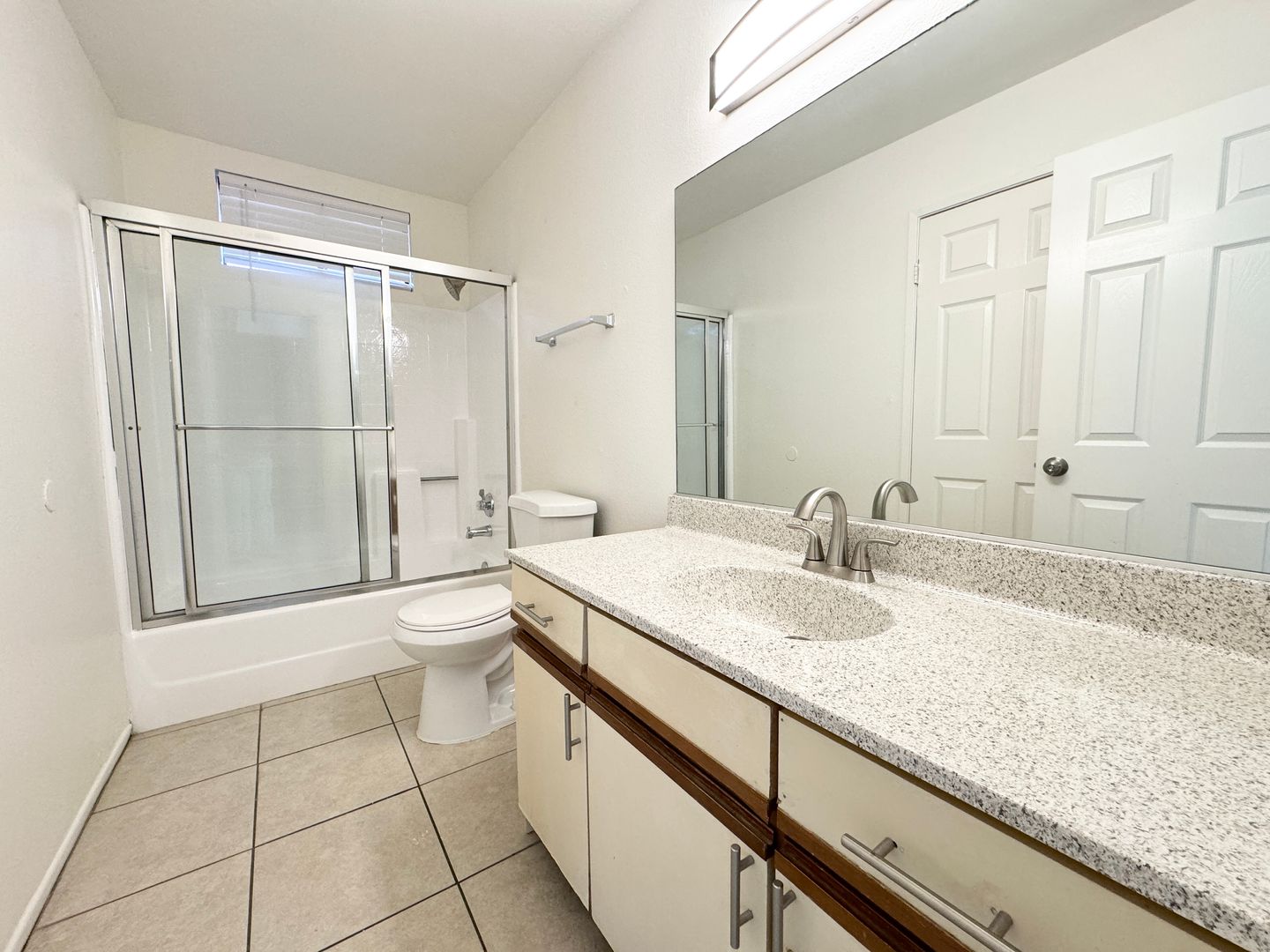 33975 Via De Anza - 02 - Cathedral City - California - 2 bed, 2 bath rental property