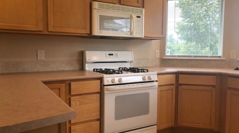 340 E BELLIS FAIR PKWY - #101 - Bellingham - Washington - 2 bed, 2 bath rental property