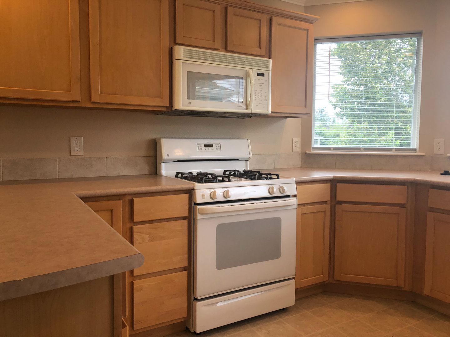 340 E BELLIS FAIR PKWY - #101 - Bellingham - Washington - 2 bed, 2 bath rental property