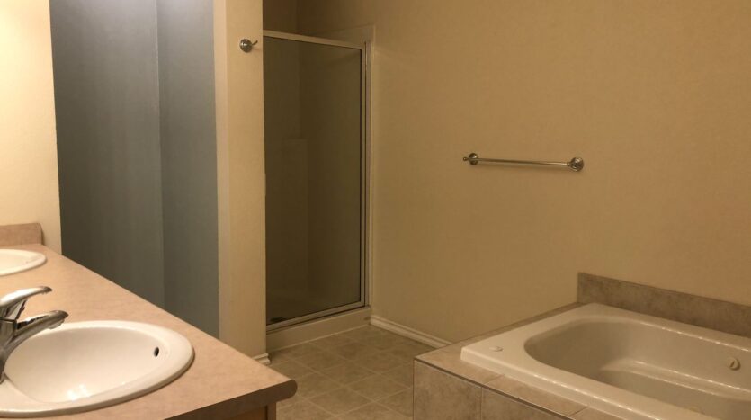 340 E BELLIS FAIR PKWY - #101 - Bellingham - Washington - 2 bed, 2 bath rental property