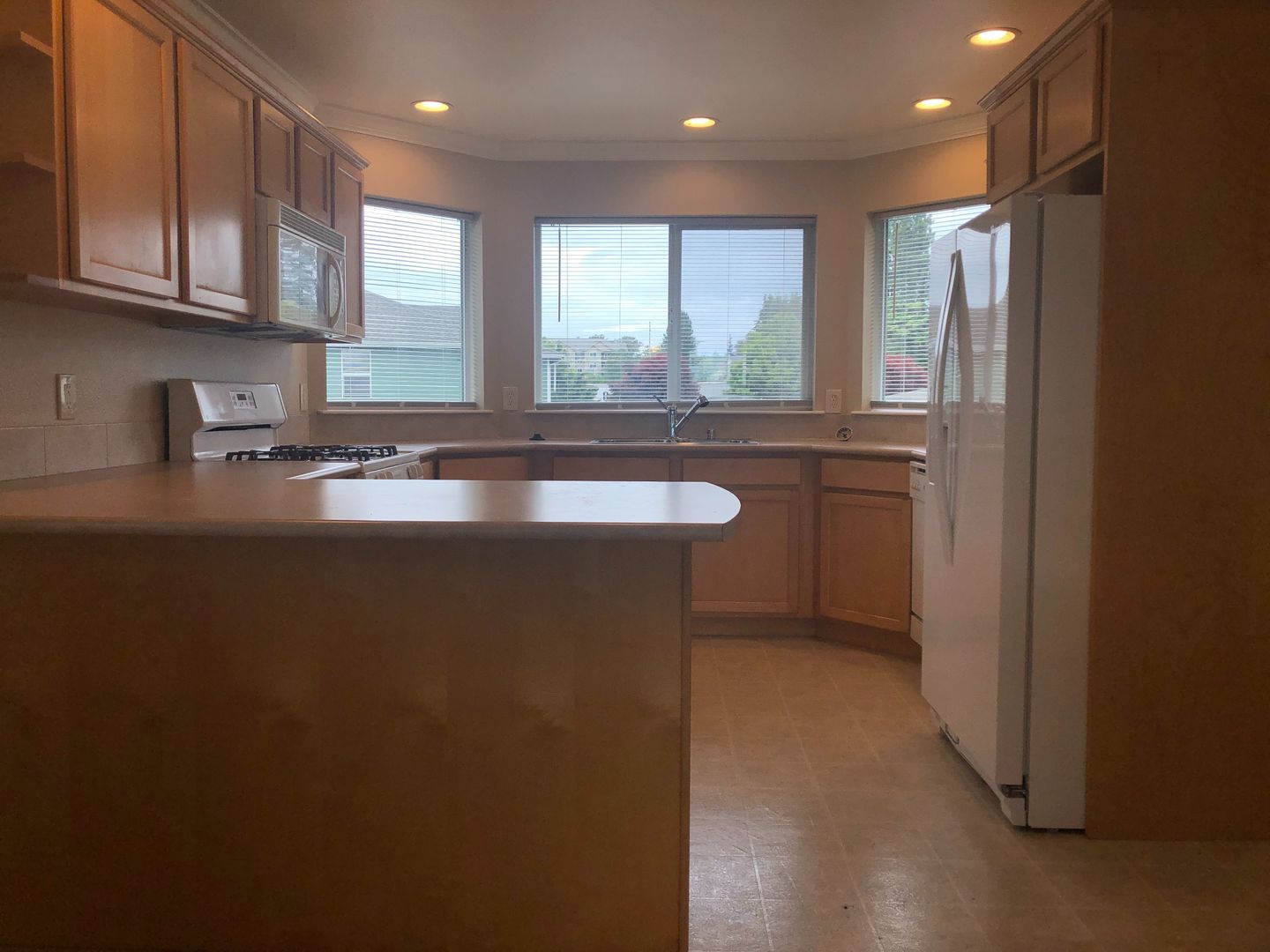 340 E BELLIS FAIR PKWY - #101 - Bellingham - Washington - 2 bed, 2 bath rental property