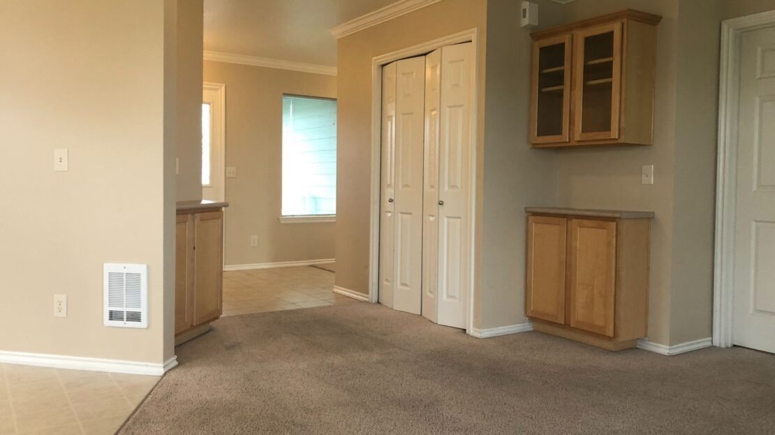 340 E BELLIS FAIR PKWY - #101 - Bellingham - Washington - 2 bed, 2 bath rental property