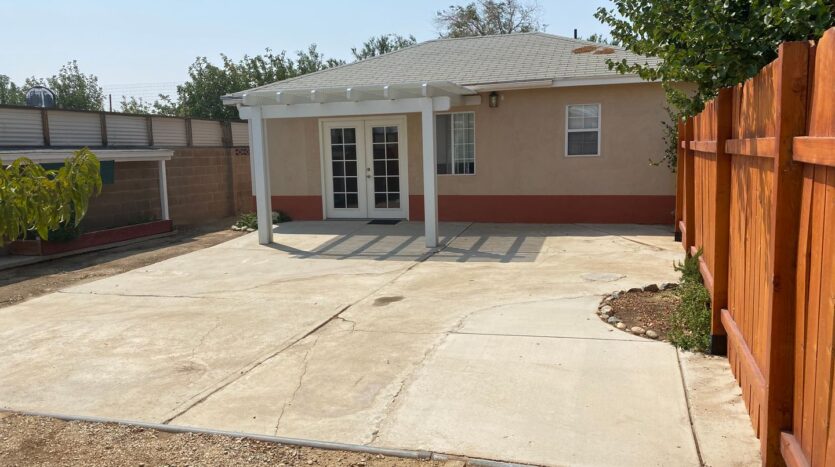 35458 80th St. East - Littlerock - California - 1 bed, 1 bath rental property