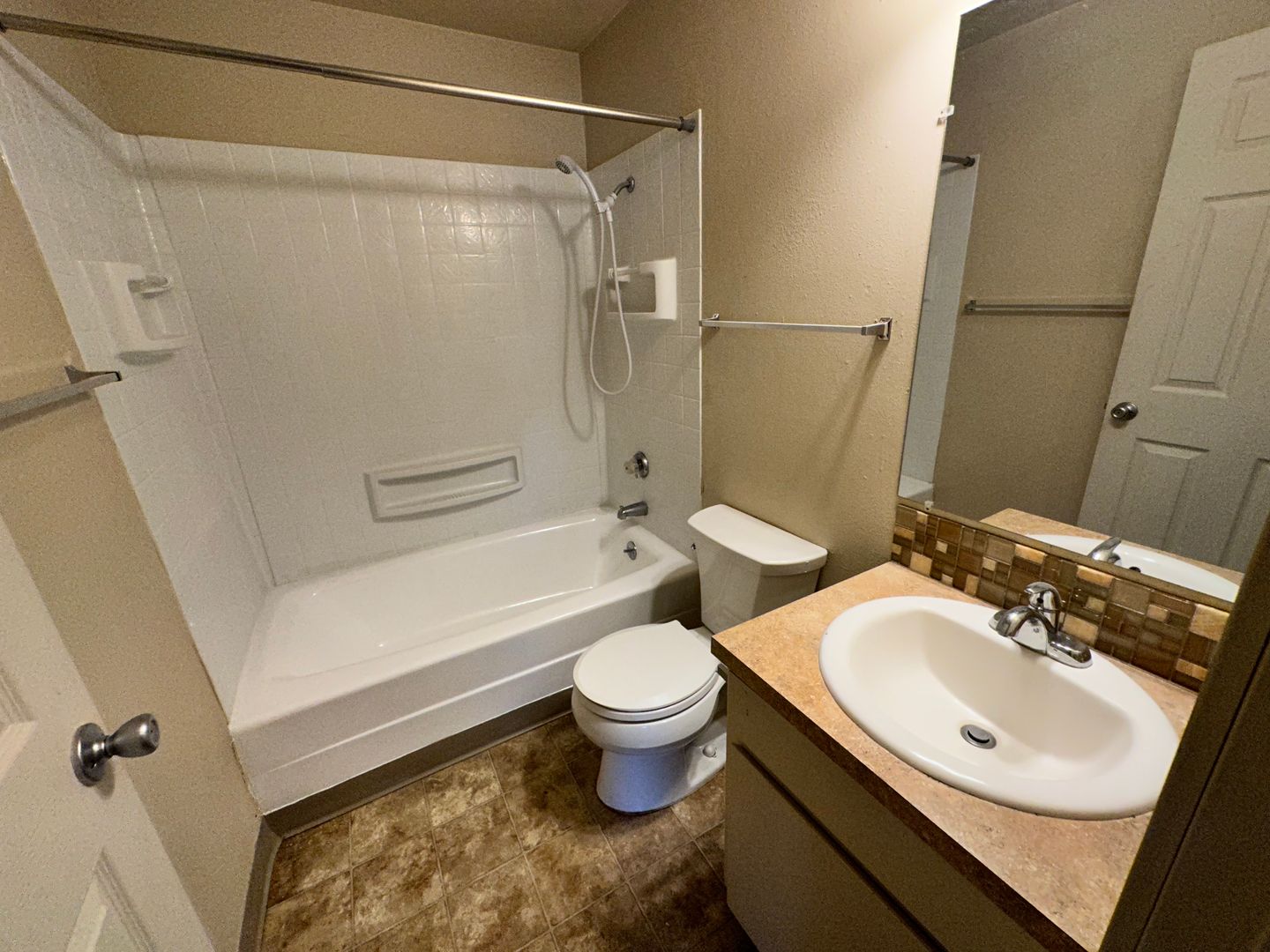 360 SE Railroad St - 3 - Bend - Oregon - 2 bed, 1 bath rental property