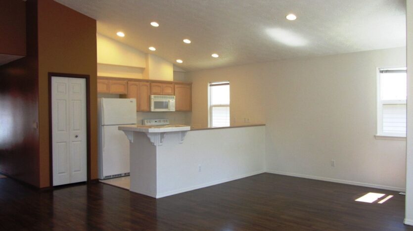 39302 Stratford Place - Sandy - Oregon - 3 bed, 2 bath rental property
