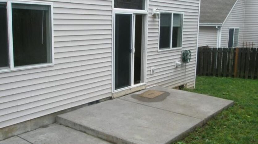 39302 Stratford Place - Sandy - Oregon - 3 bed, 2 bath rental property