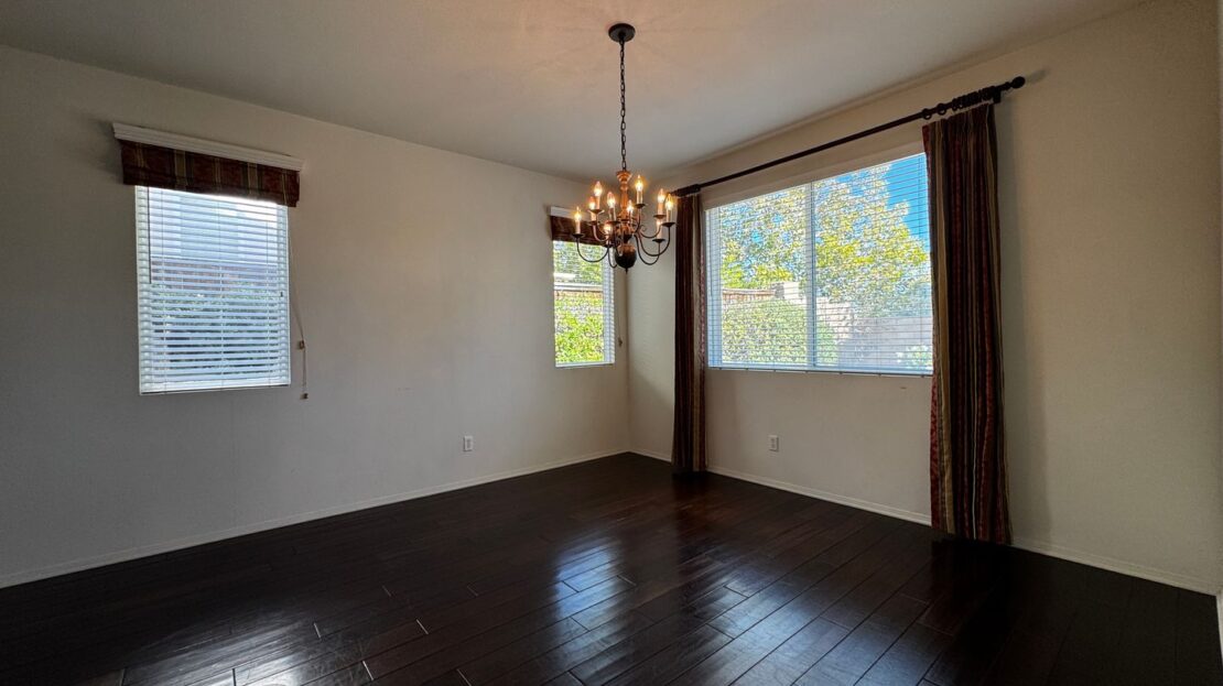 39672 Meadow View Cir - Temecula - California - 4 bed, 3.5 bath rental property