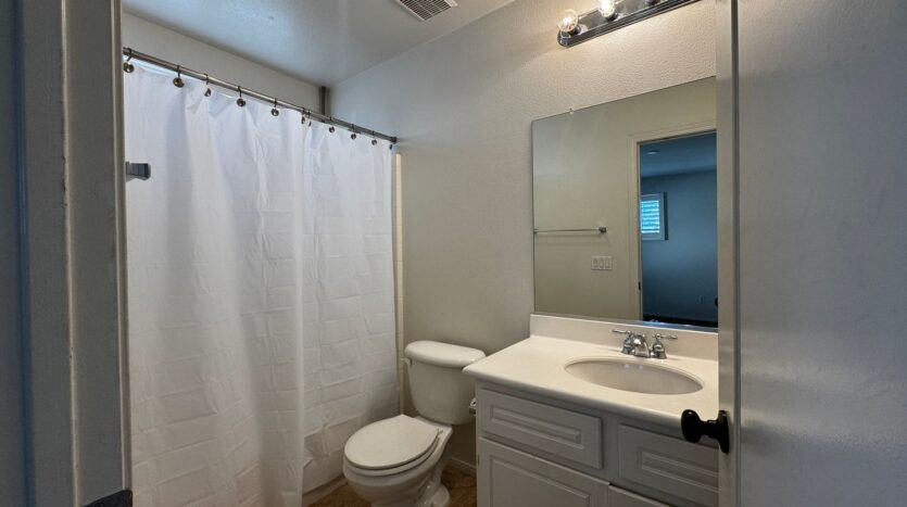 39672 Meadow View Cir - Temecula - California - 4 bed, 3.5 bath rental property