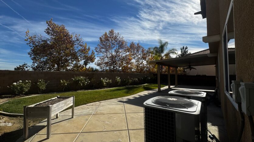 39672 Meadow View Cir - Temecula - California - 4 bed, 3.5 bath rental property