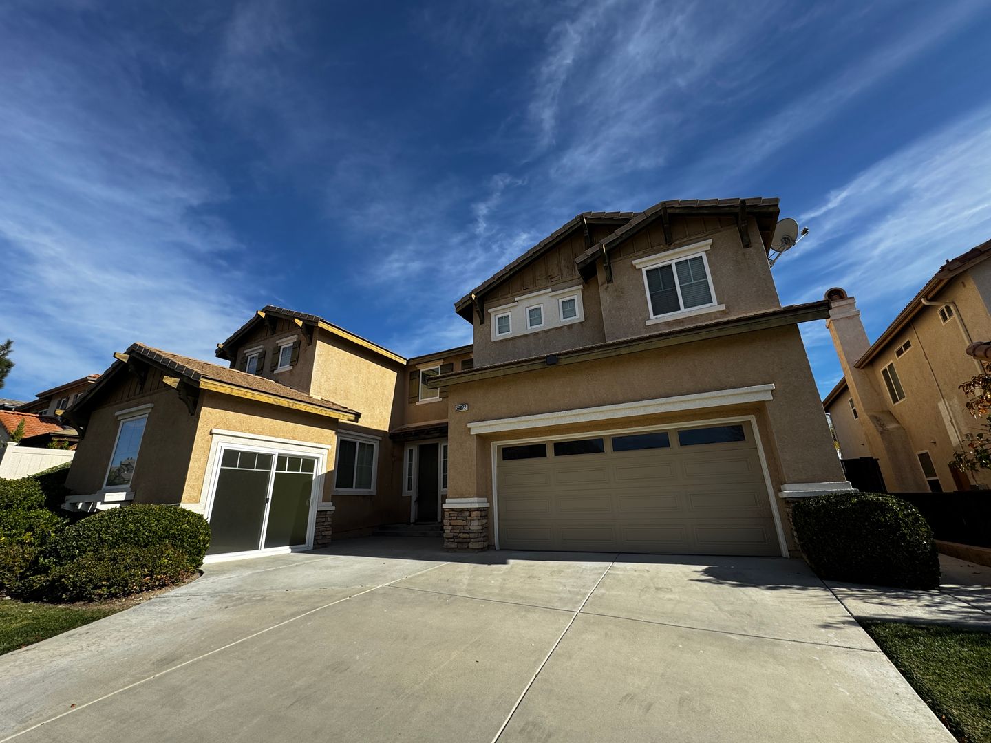 39672 Meadow View Cir - Temecula - California - 4 bed, 3.5 bath rental property