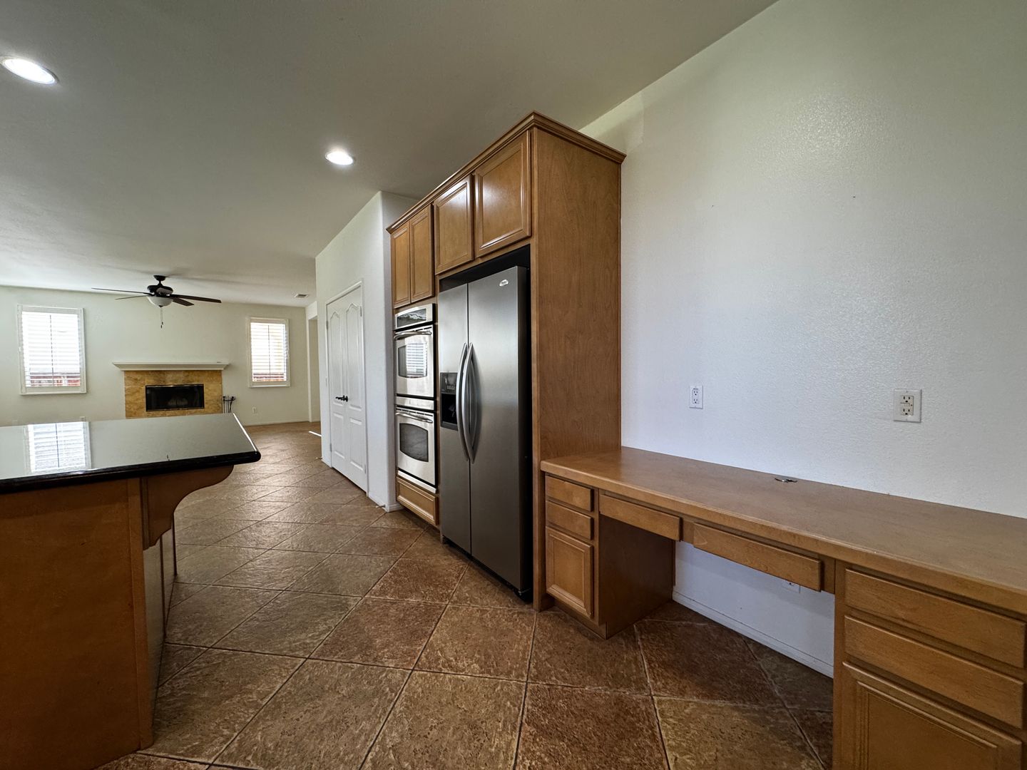 39672 Meadow View Cir - Temecula - California - 4 bed, 3.5 bath rental property