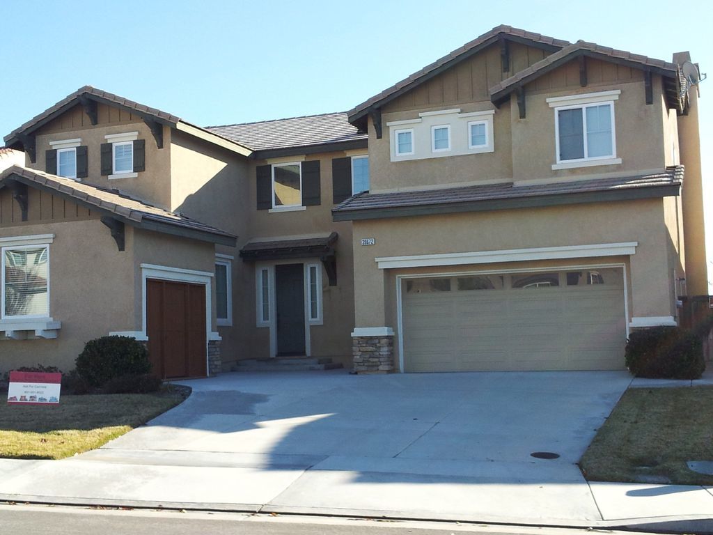 39672 Meadow View Cir - Temecula - California - 4 bed, 3.5 bath rental property
