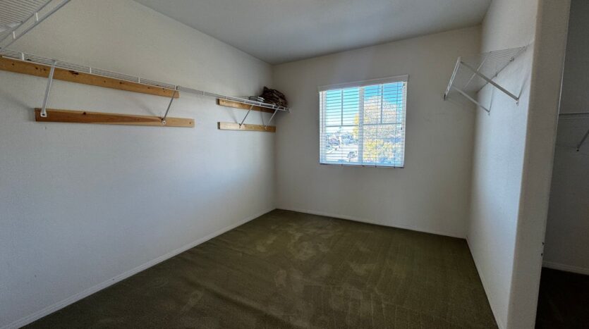 39672 Meadow View Cir - Temecula - California - 4 bed, 3.5 bath rental property