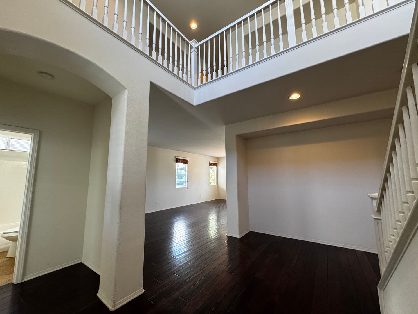 39672 Meadow View Cir - Temecula - California - 4 bed, 3.5 bath rental property