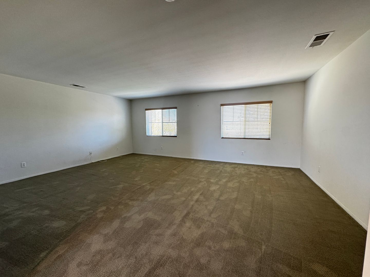 39672 Meadow View Cir - Temecula - California - 4 bed, 3.5 bath rental property