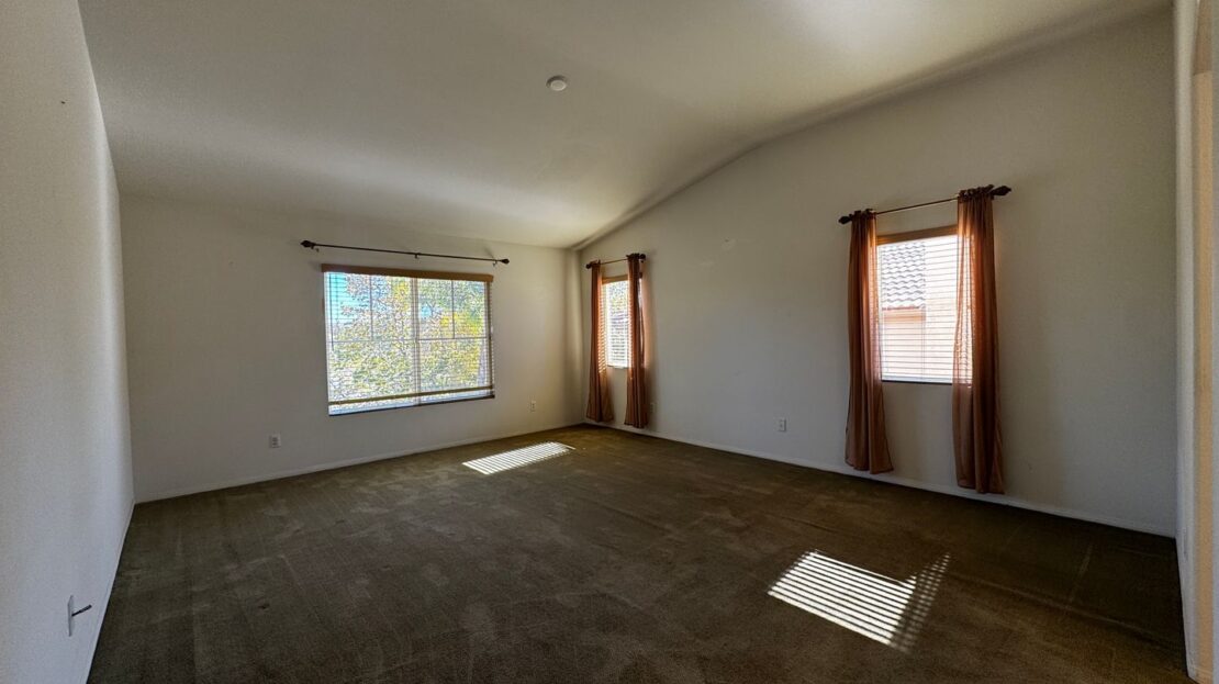 39672 Meadow View Cir - Temecula - California - 4 bed, 3.5 bath rental property