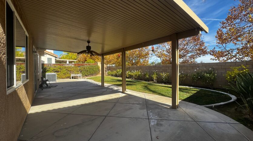 39672 Meadow View Cir - Temecula - California - 4 bed, 3.5 bath rental property