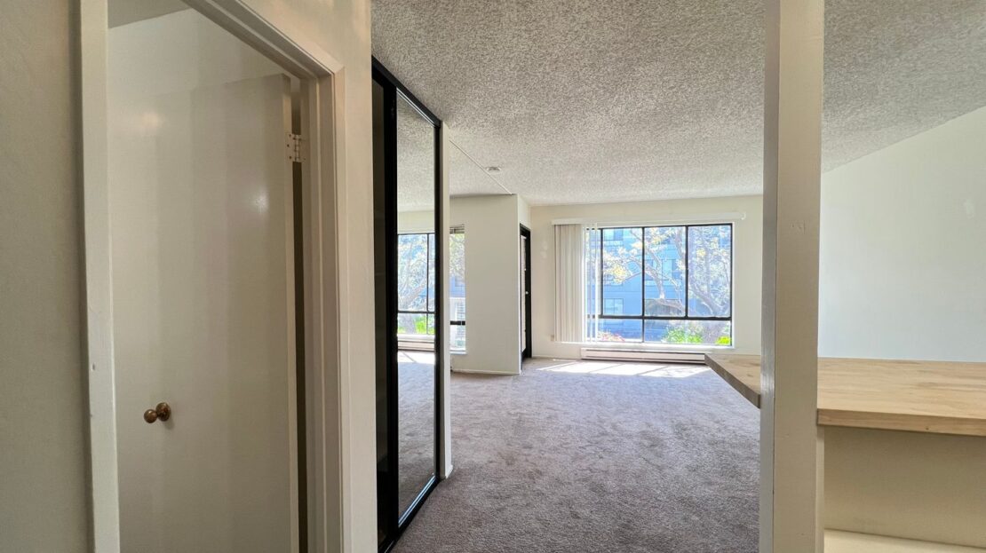 4 Anchor Drive #338 - Emeryville - California - 1 bath rental property