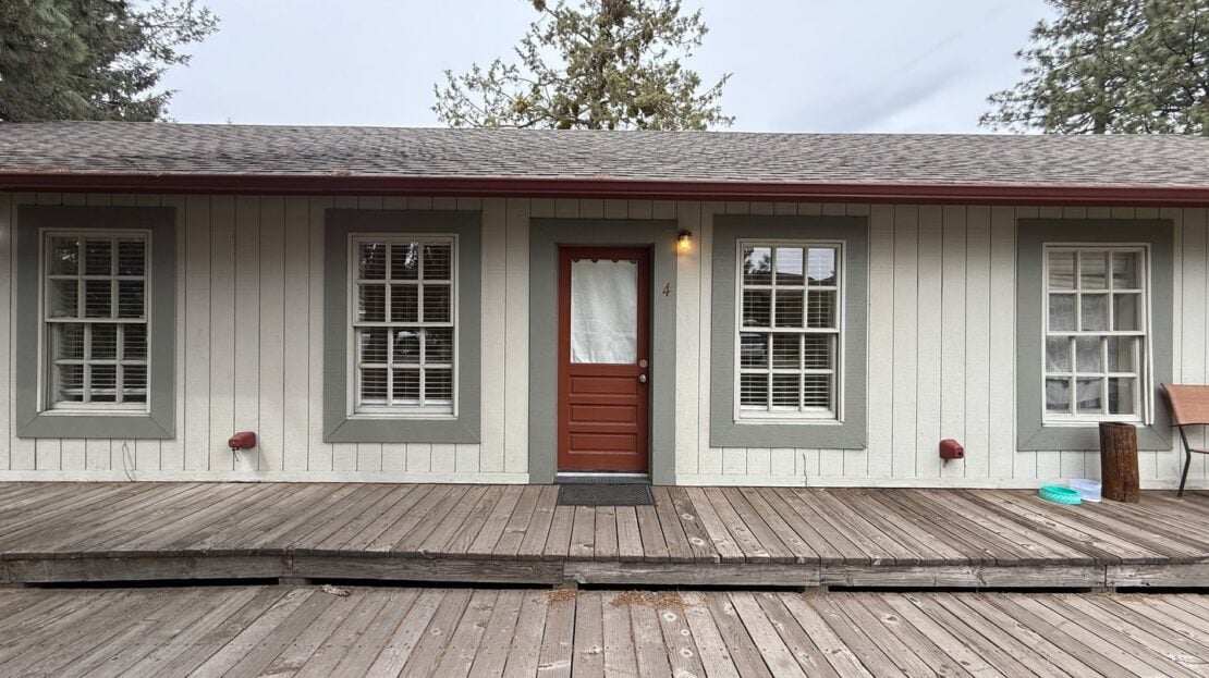 4 SW Cleveland Ave   - Bend - Oregon - 1 bed, 1 bath rental property