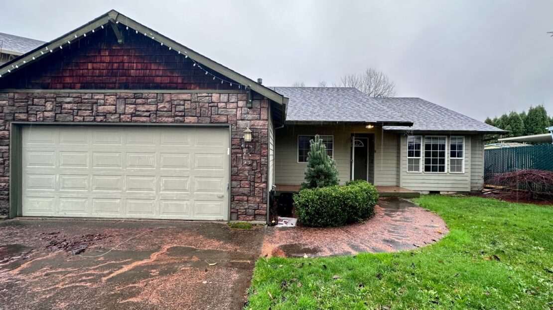 12418 SE Mountain Sun Dr. - Oregon - 3 bed, 2 bath rental property