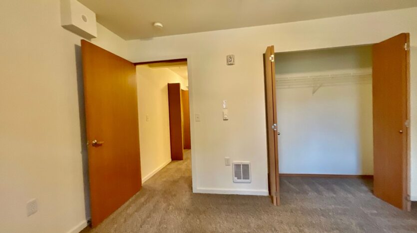 4018 Northwest Avenue - Bellingham - Washington - 1 bed, 1 bath rental property