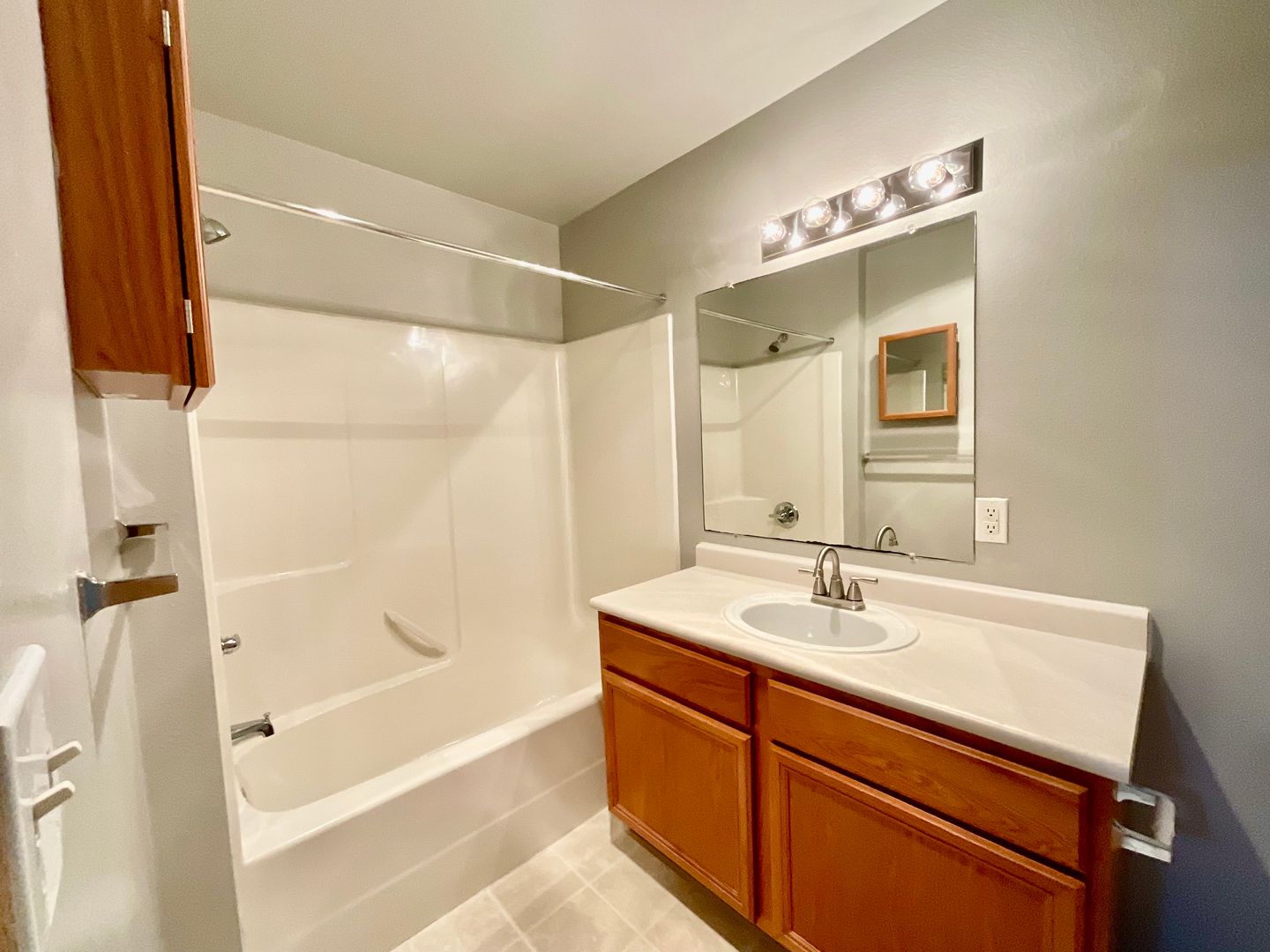 4018 Northwest Avenue - Bellingham - Washington - 1 bed, 1 bath rental property