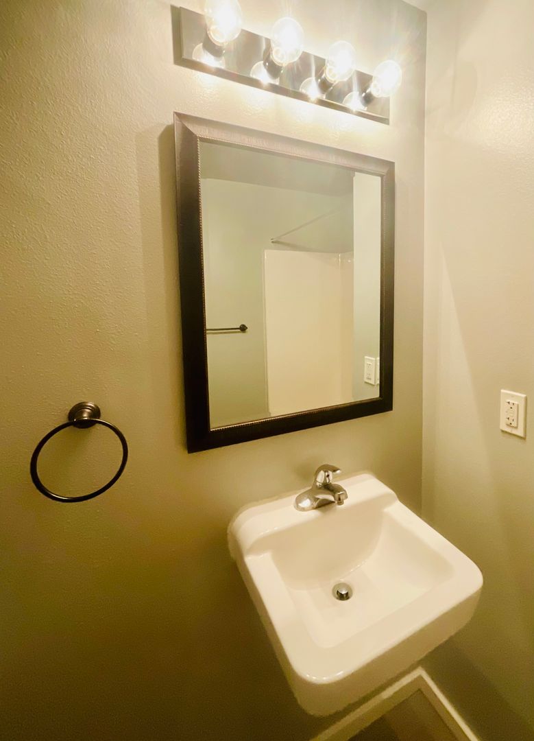 4018 Northwest Avenue - Bellingham - Washington - 2 bed, 2 bath rental property