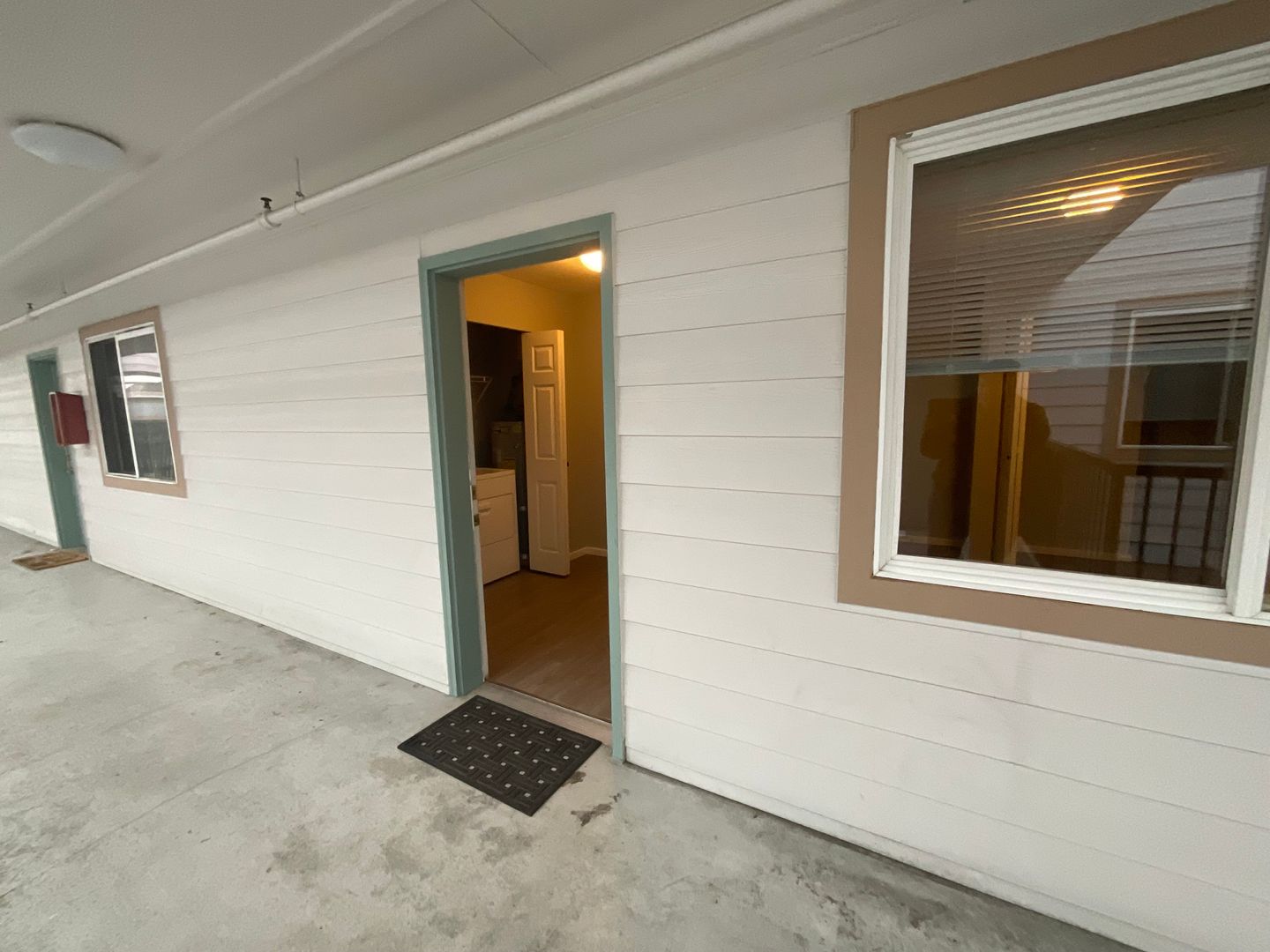 4018 Northwest Avenue - Bellingham - Washington - 2 bed, 1 bath rental property