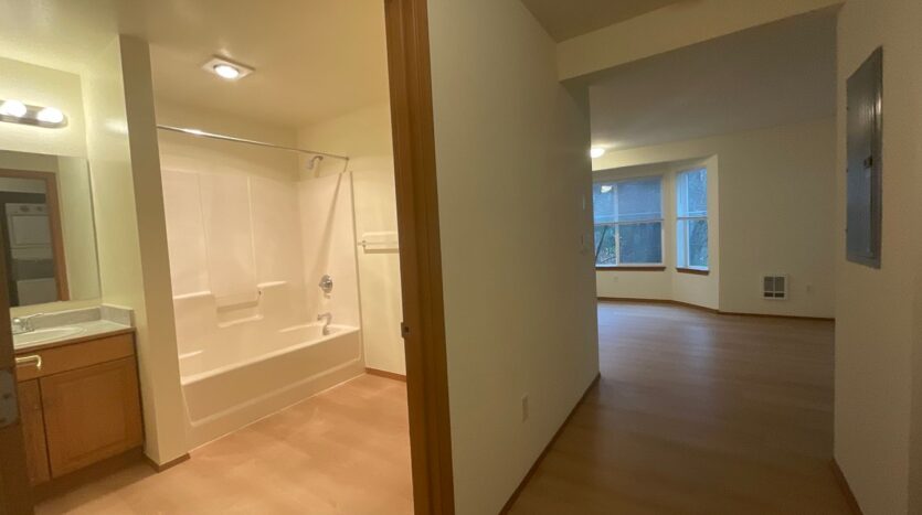 4018 Northwest Avenue - Bellingham - Washington - 1 bed, 1 bath rental property