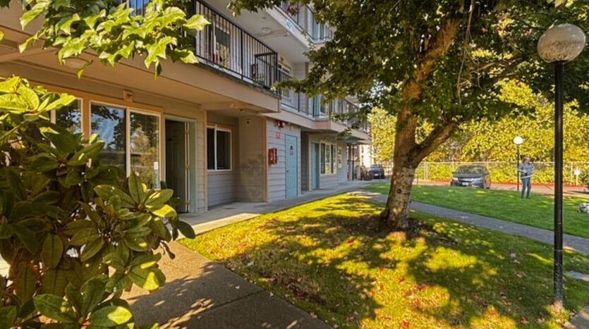 4018 Northwest Avenue - Bellingham - Washington - 1 bed, 1 bath rental property