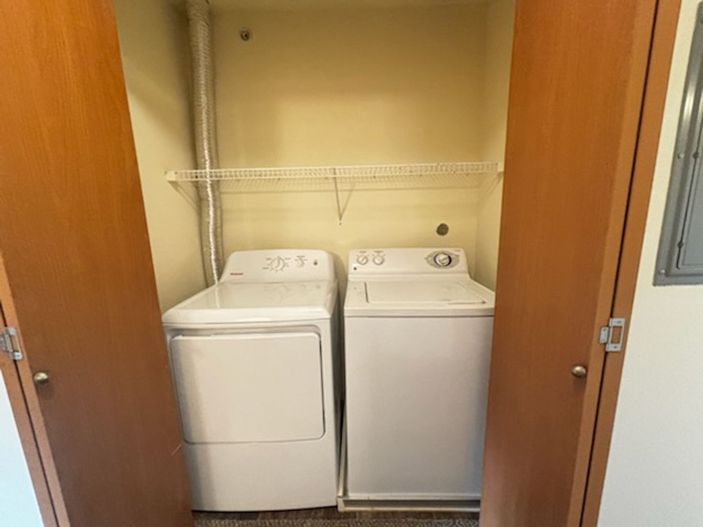 4018 Northwest Avenue - Bellingham - Washington - 1 bed, 1 bath rental property