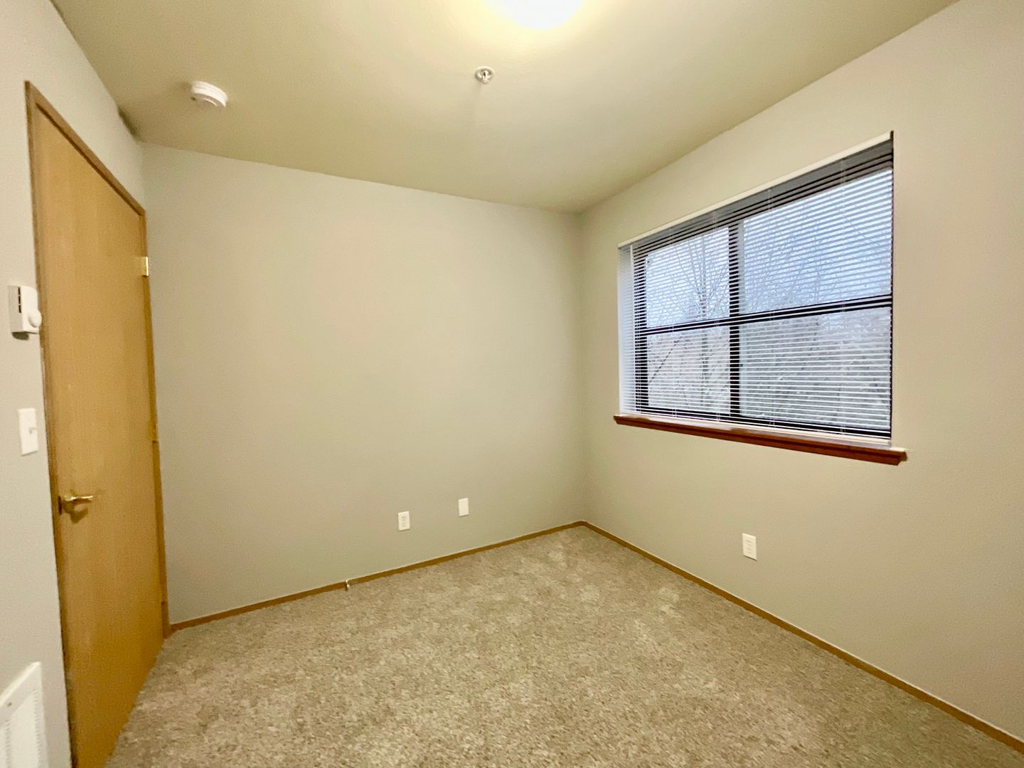 4018 Northwest Avenue - Bellingham - Washington - 1 bed, 1 bath rental property