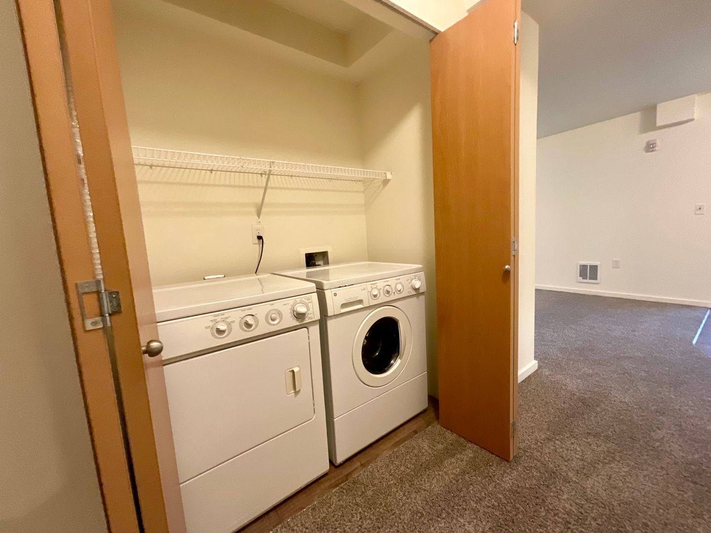 4018 Northwest Avenue - Bellingham - Washington - 1 bed, 1 bath rental property