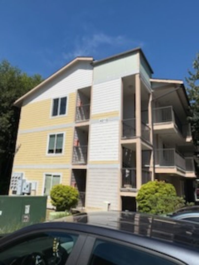 4018 Northwest Avenue - Bellingham - Washington - 1 bed, 1 bath rental property