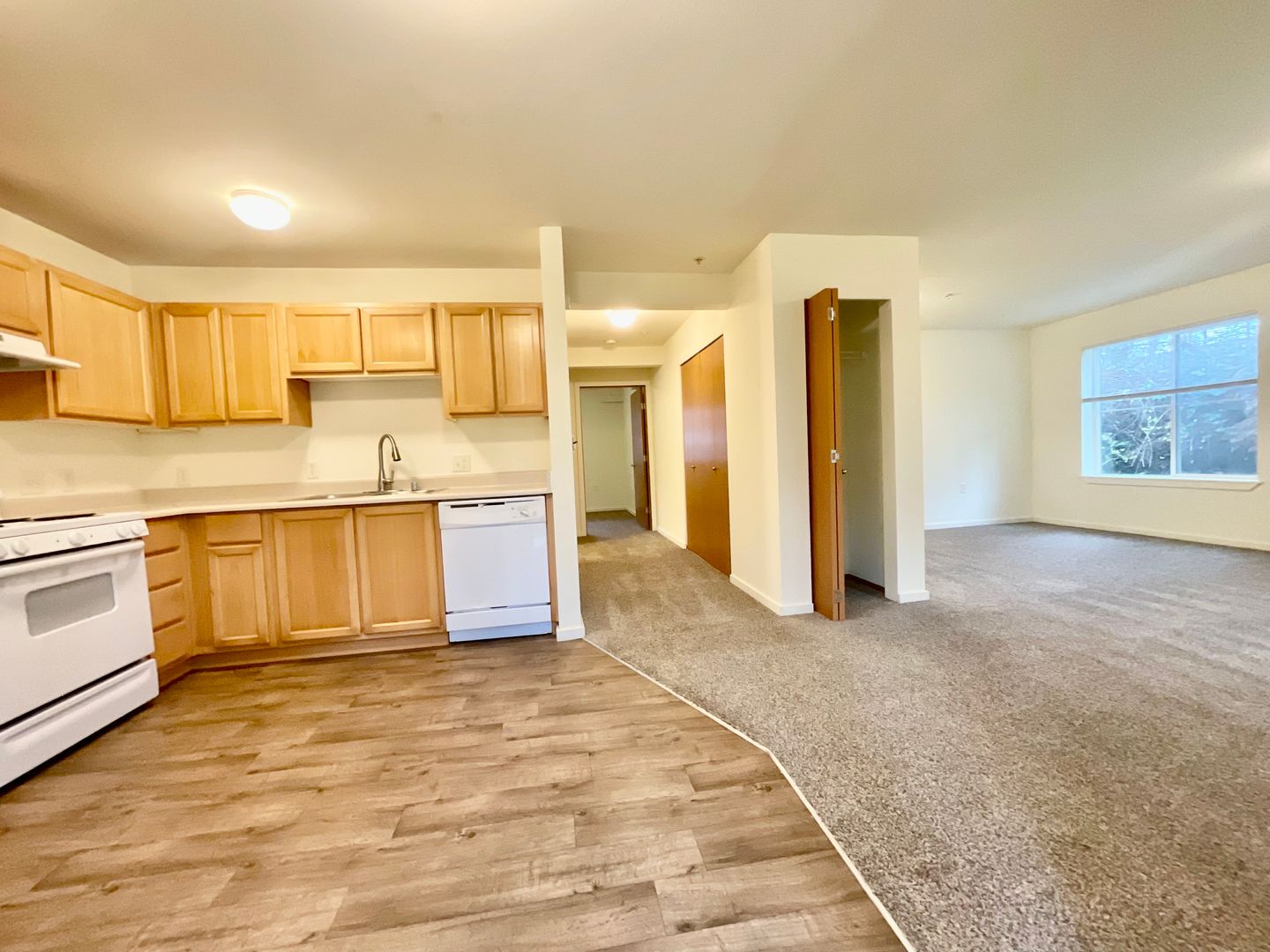 4018 Northwest Avenue - Bellingham - Washington - 1 bed, 1 bath rental property