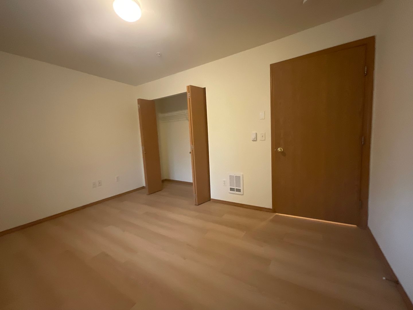 4018 Northwest Avenue - Bellingham - Washington - 1 bed, 1 bath rental property