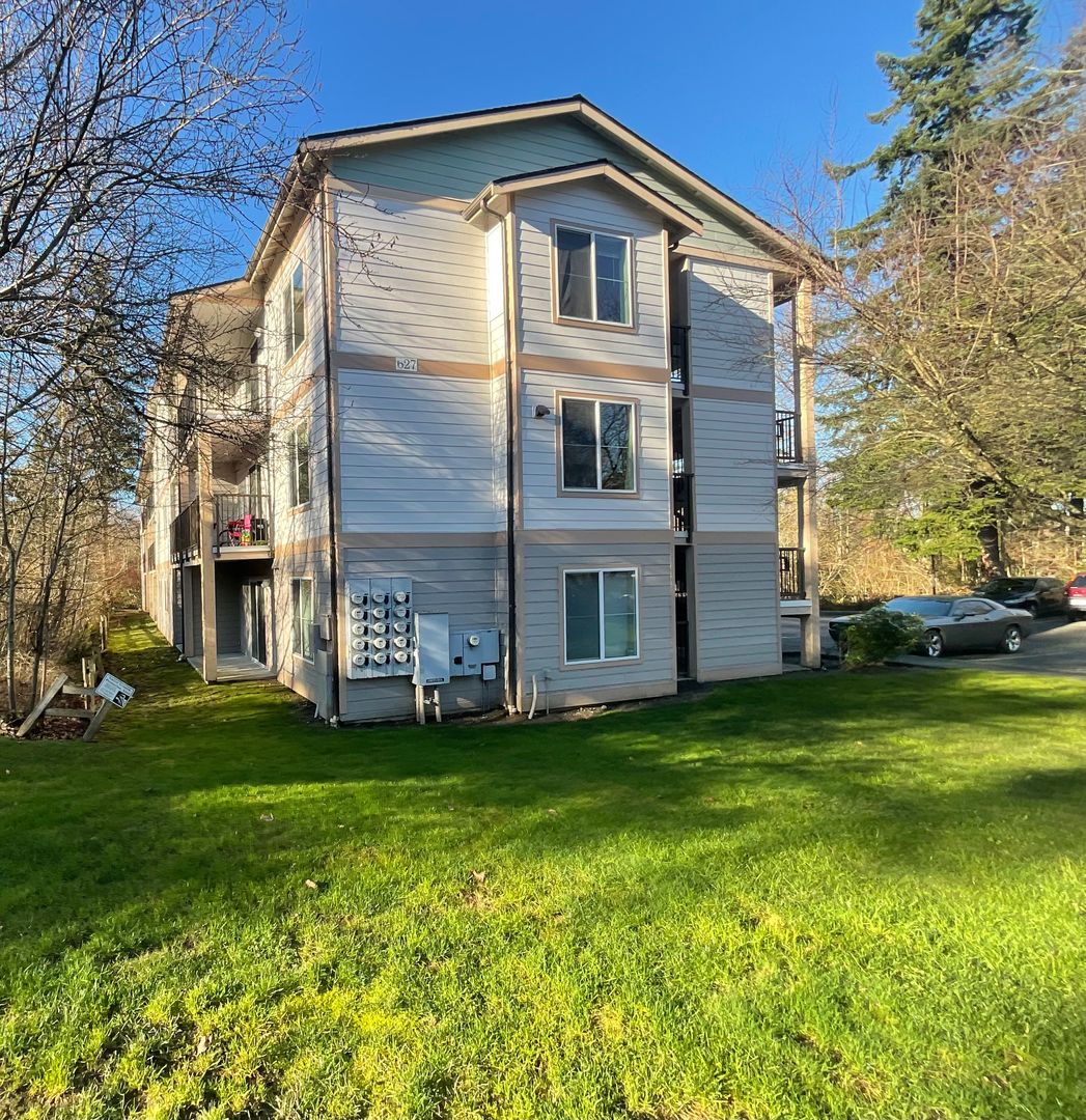 4018 Northwest Avenue - Bellingham - Washington - 2 bed, 1 bath rental property