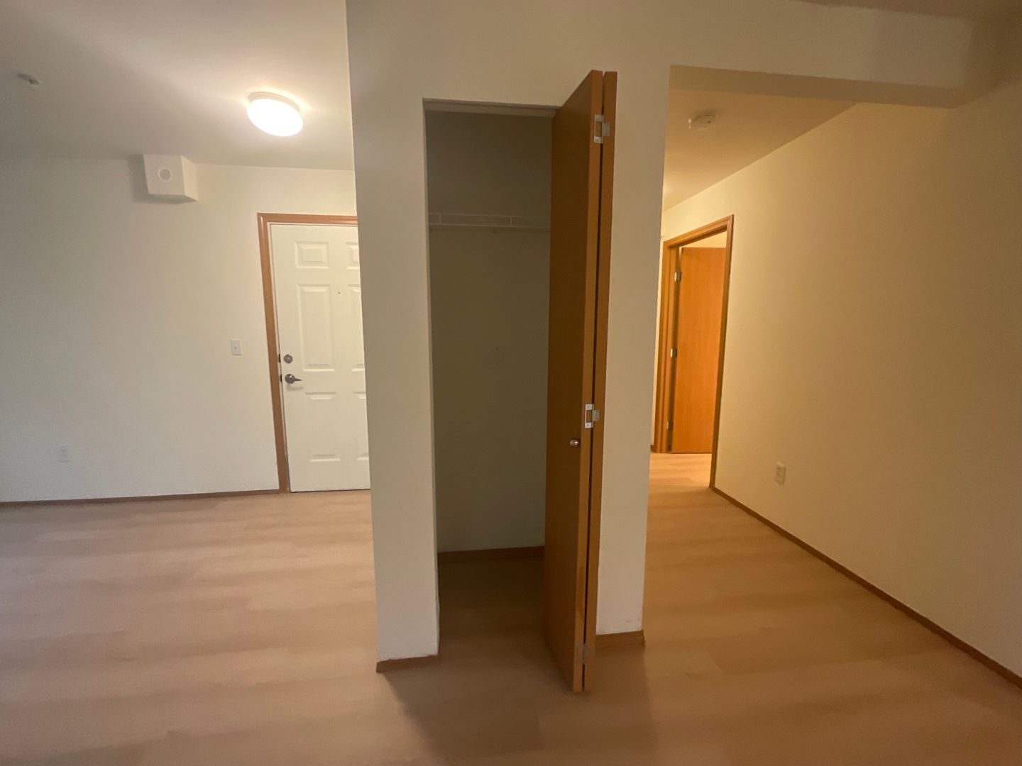 4018 Northwest Avenue - Bellingham - Washington - 1 bed, 1 bath rental property