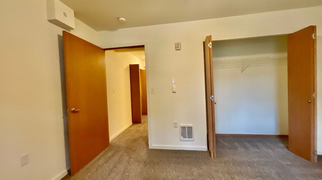 4018 Northwest Avenue - Bellingham - Washington - 1 bed, 1 bath rental property