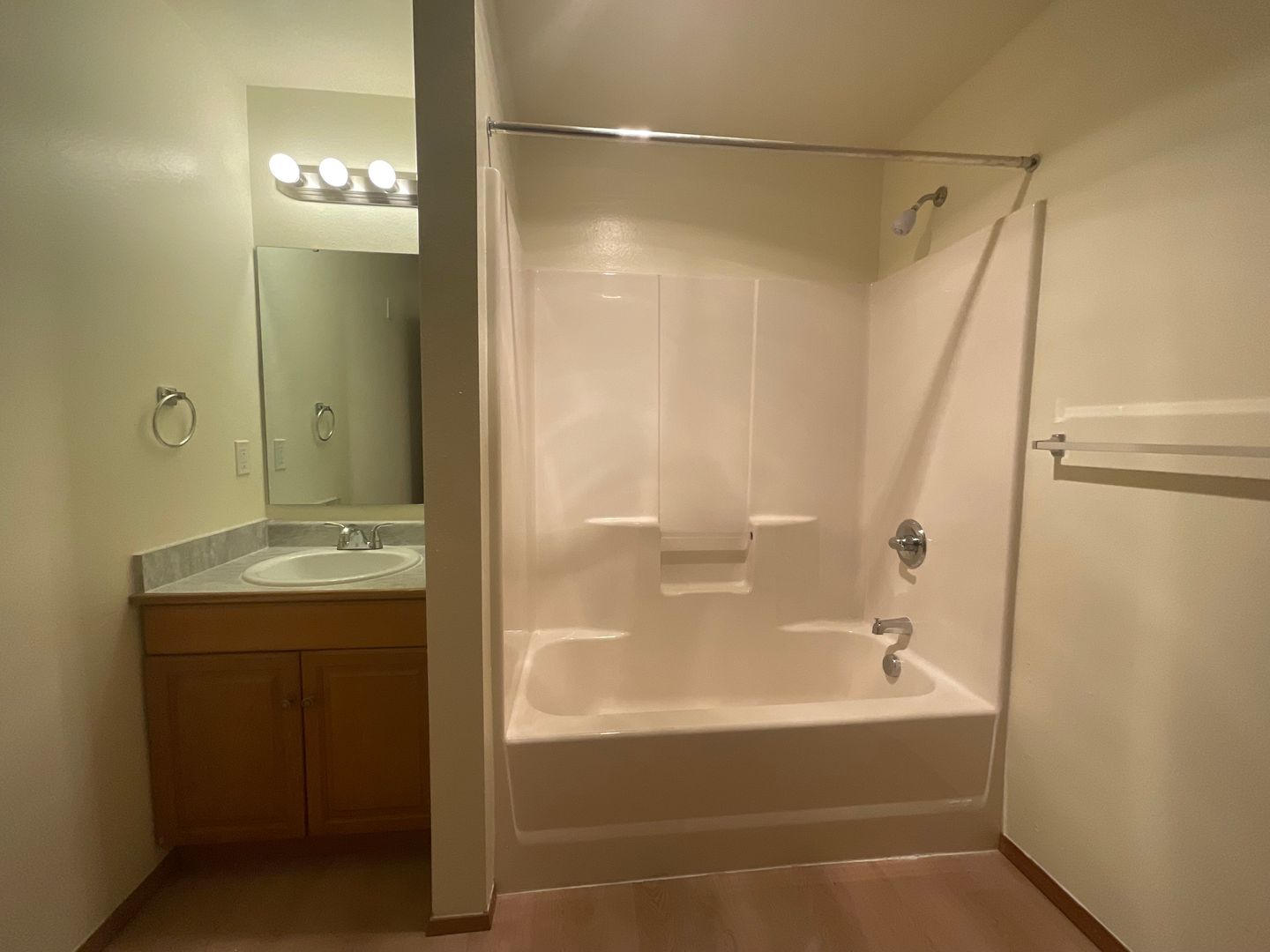 4018 Northwest Avenue - Bellingham - Washington - 1 bed, 1 bath rental property