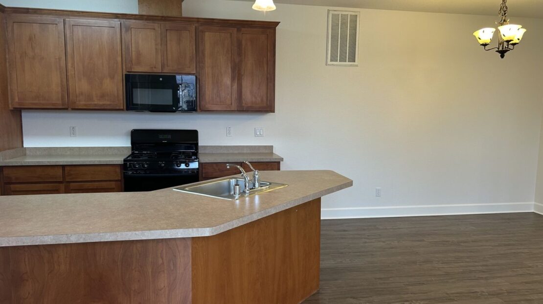 403-405 Gilcrest Ave - Vallejo - California - 2 bed, 1 bath rental property