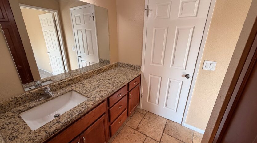 421 South Mollison Avenue 40 - El Cajon - California - 1 bed, 1 bath rental property